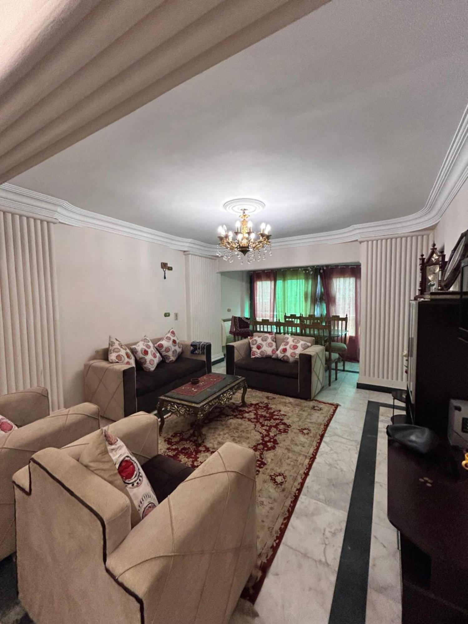 Hijaz Square Apartment *