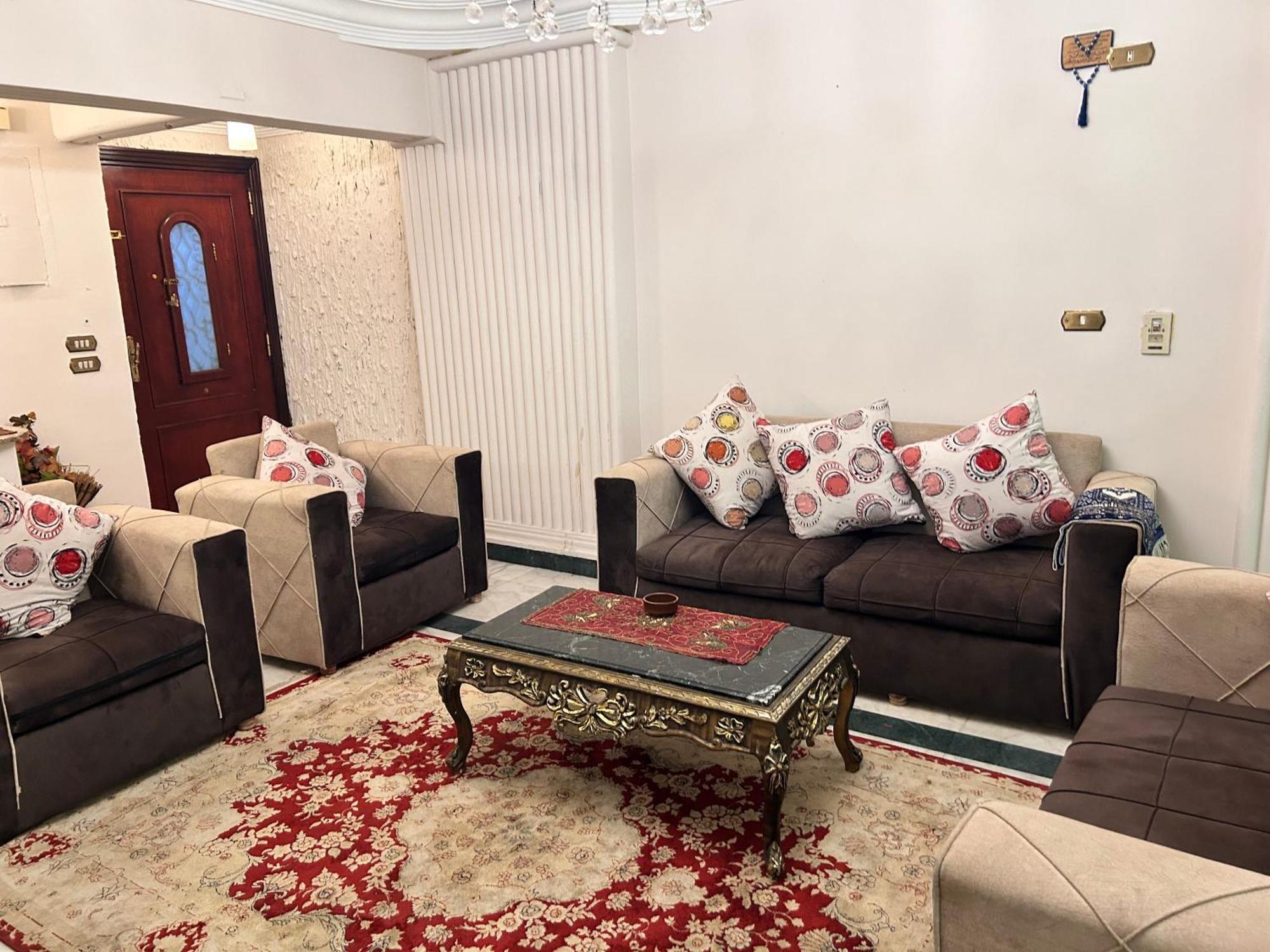 Apartment Hijaz Square